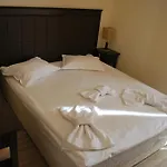 Aparthotel Spider House 4*