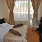 Aparthotel Spider House 4*