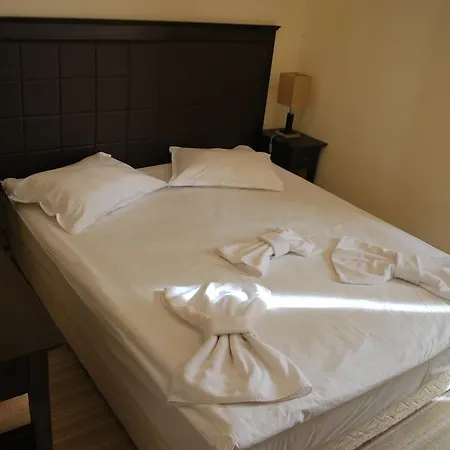 Апартхотел спайдeр хаус 4*